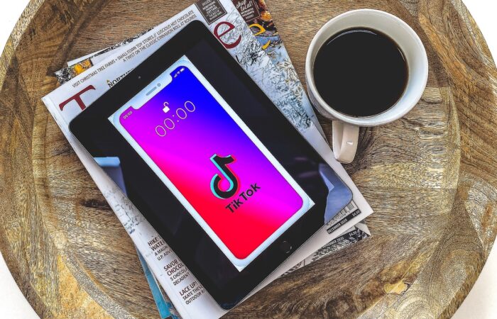 Capter_l_attention_sur_TikTok_:_décryptage_des_meilleures_heures_pour_diffuser_vos_posts_d_entreprise